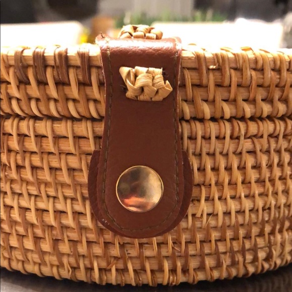 Round Straw Crossbody beach rattan summer bag - Picture 5 of 6